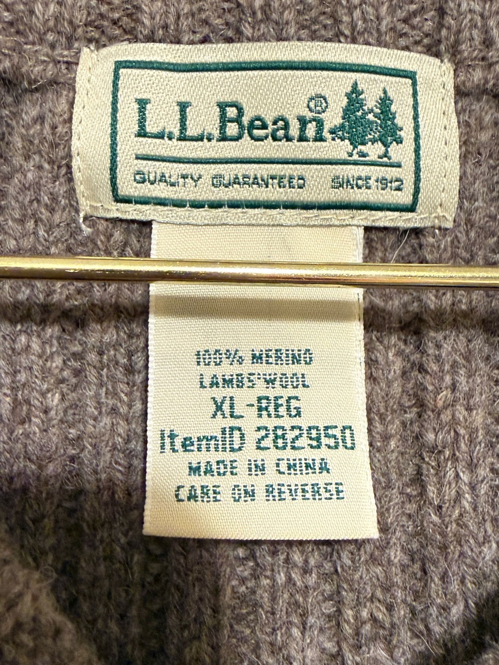 LL Bean Field Sweater Vest Large Mens 100% Merino Lambs Wool XL - Picture 4 of 5